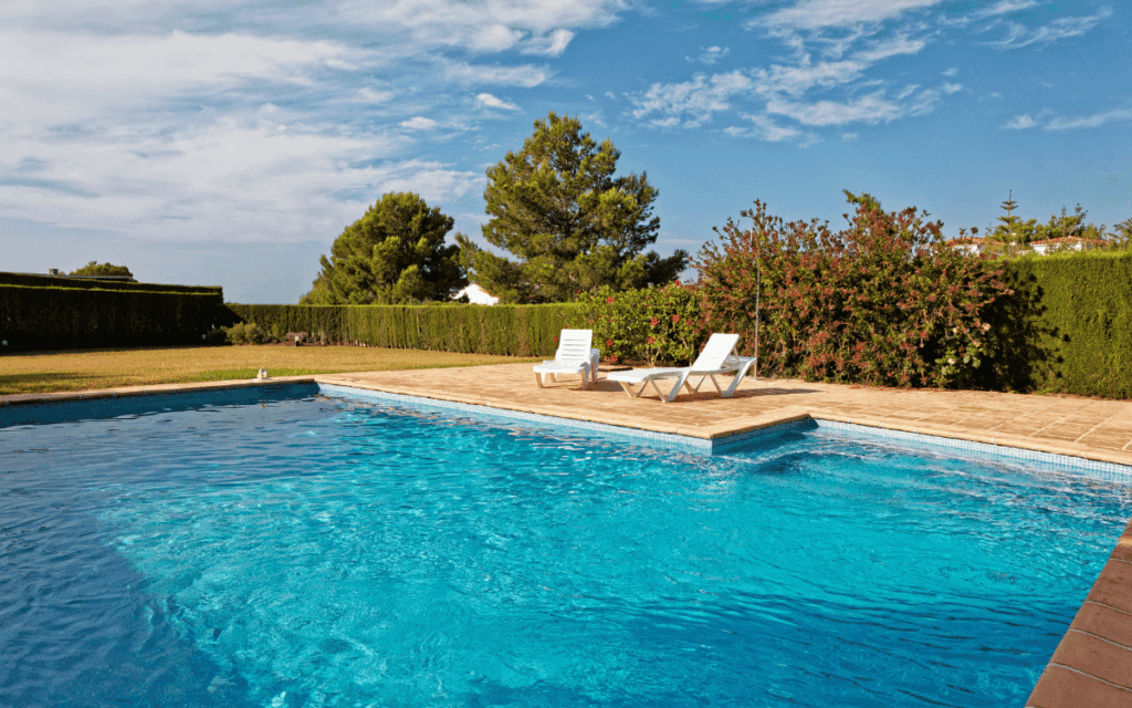 Instalação profissional de piscinas de fibra